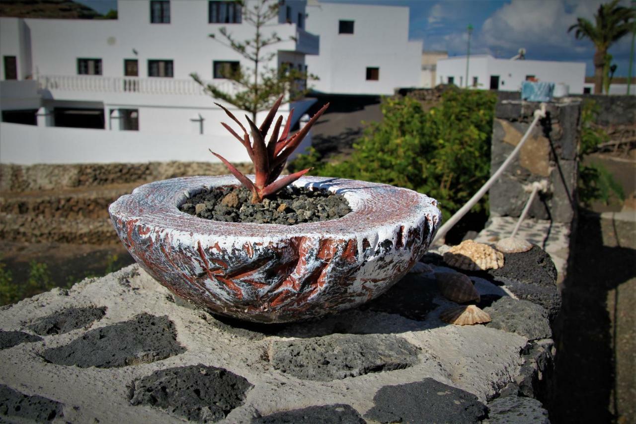Casa Caldera Guiguan Villa Tinajo Eksteriør billede